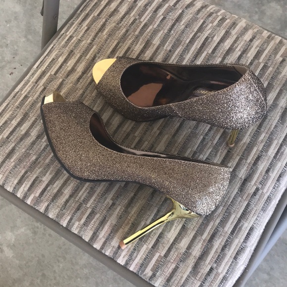 High heels - Picture 1 of 1